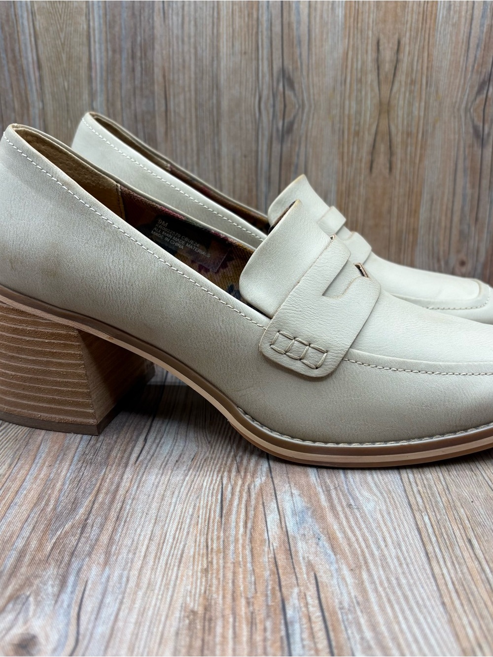 Korks Ease Womens Cream Chunky Heel Loafers Size 9 - Picture 1 of 9